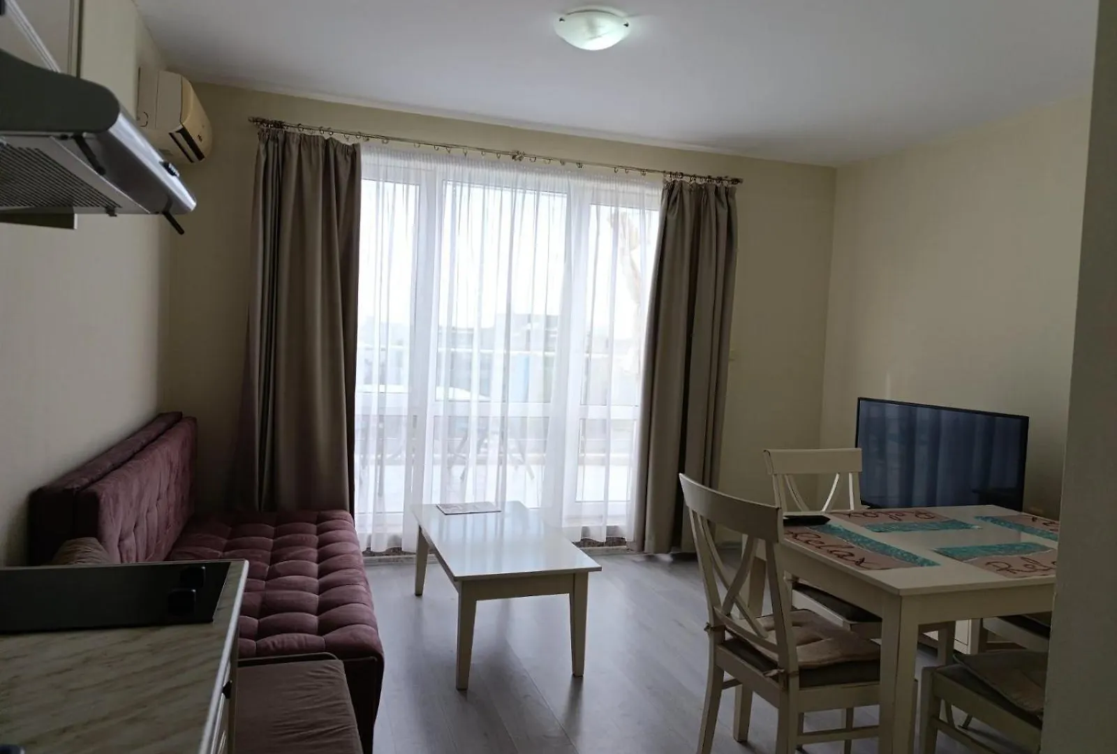 Sunny Beach Center Apartment